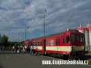 Podveern vlak Doupovandy v Kadani, dal porce cestujcch pistoup na Pedmst
