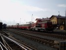 T 466.0286 v soupravovm vlaku do Lun, v st. Rakovnk, 28.5.2011