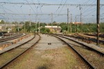 Aby se osobn vlaky dostaly k II. nstupiti, musela nad Spojovac provizorn kolejov pole.