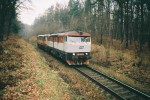 Chomutovsk 751.161+159 se v lokom. vlaku od Kladna bl k st. Lun u Rak. 11.11.2002