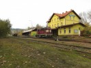 742.081 po zasunut voz na nkladovou kolej ve stanici Lomnice nad Popelkou