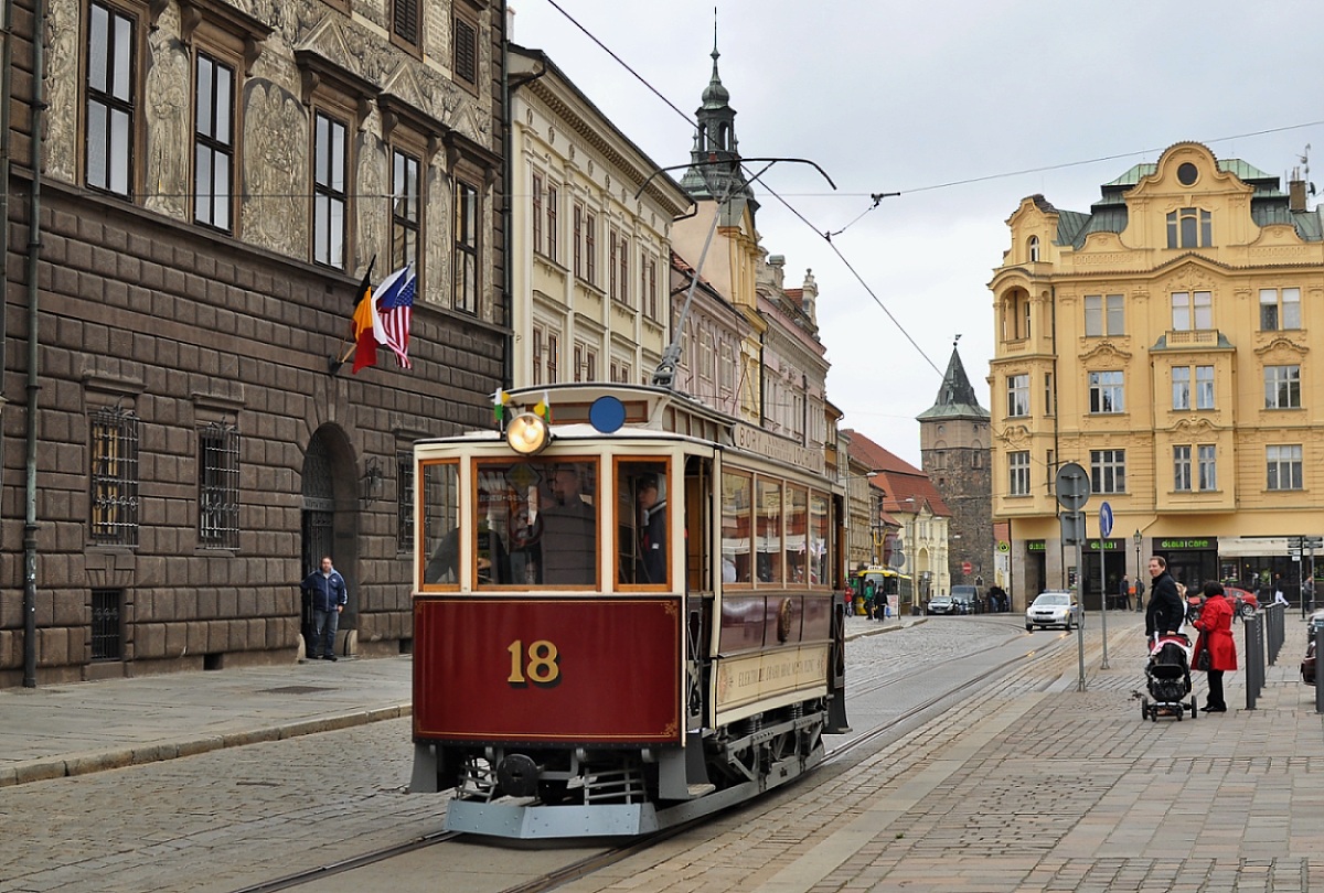 Plze  nmst Republiky - hist.tramvaj Kik 3.5.2014