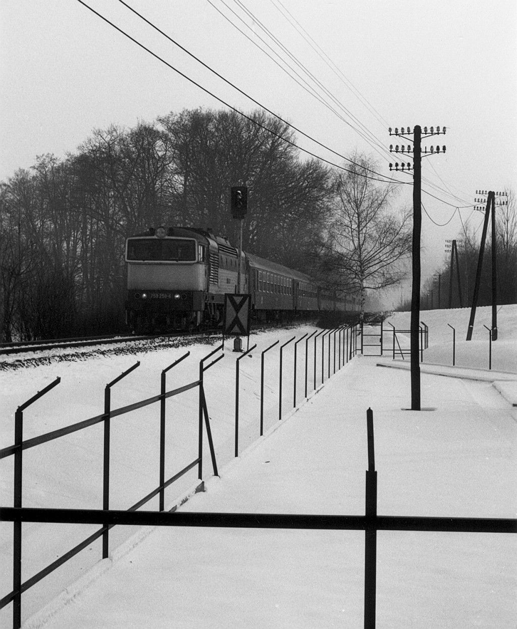 750.258, Os3442, Ostrava-Tebovice - Dhylov (Martinov), 31.1.1996 (14:50)