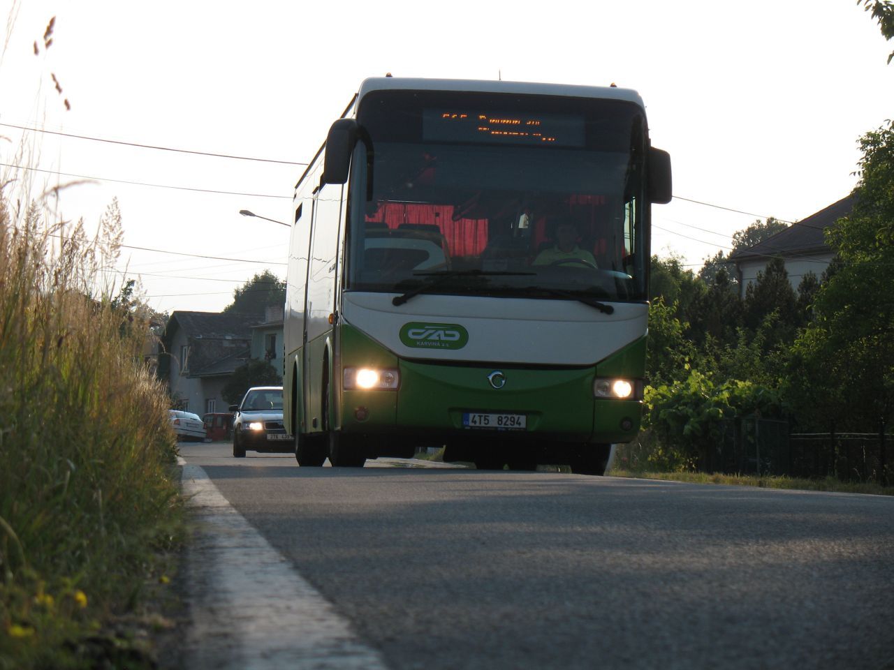 Irisbus Crossway SPZ 4T5 8294 na lince 870 565 (Vovice - Bohumn)
