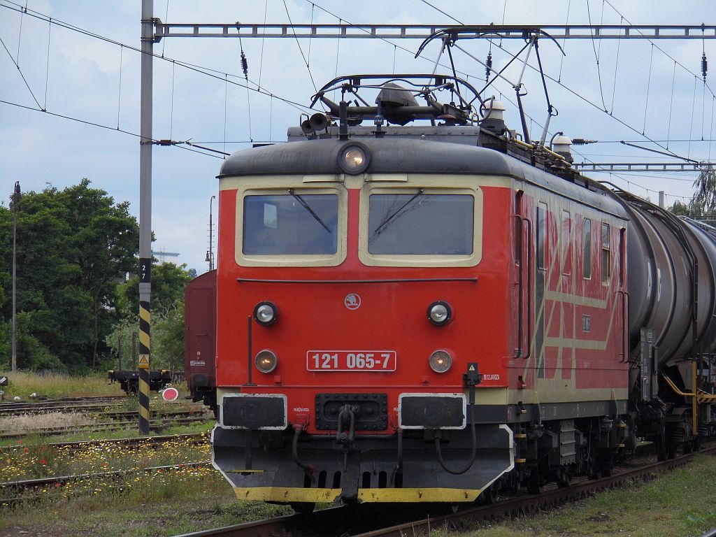 121 065 Lys nad Labem (24. 6. 2015)