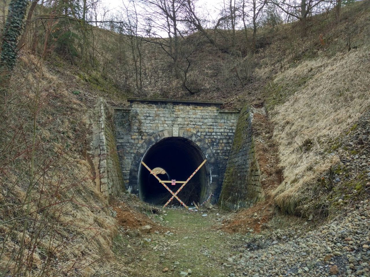tunel do Modrho lomu