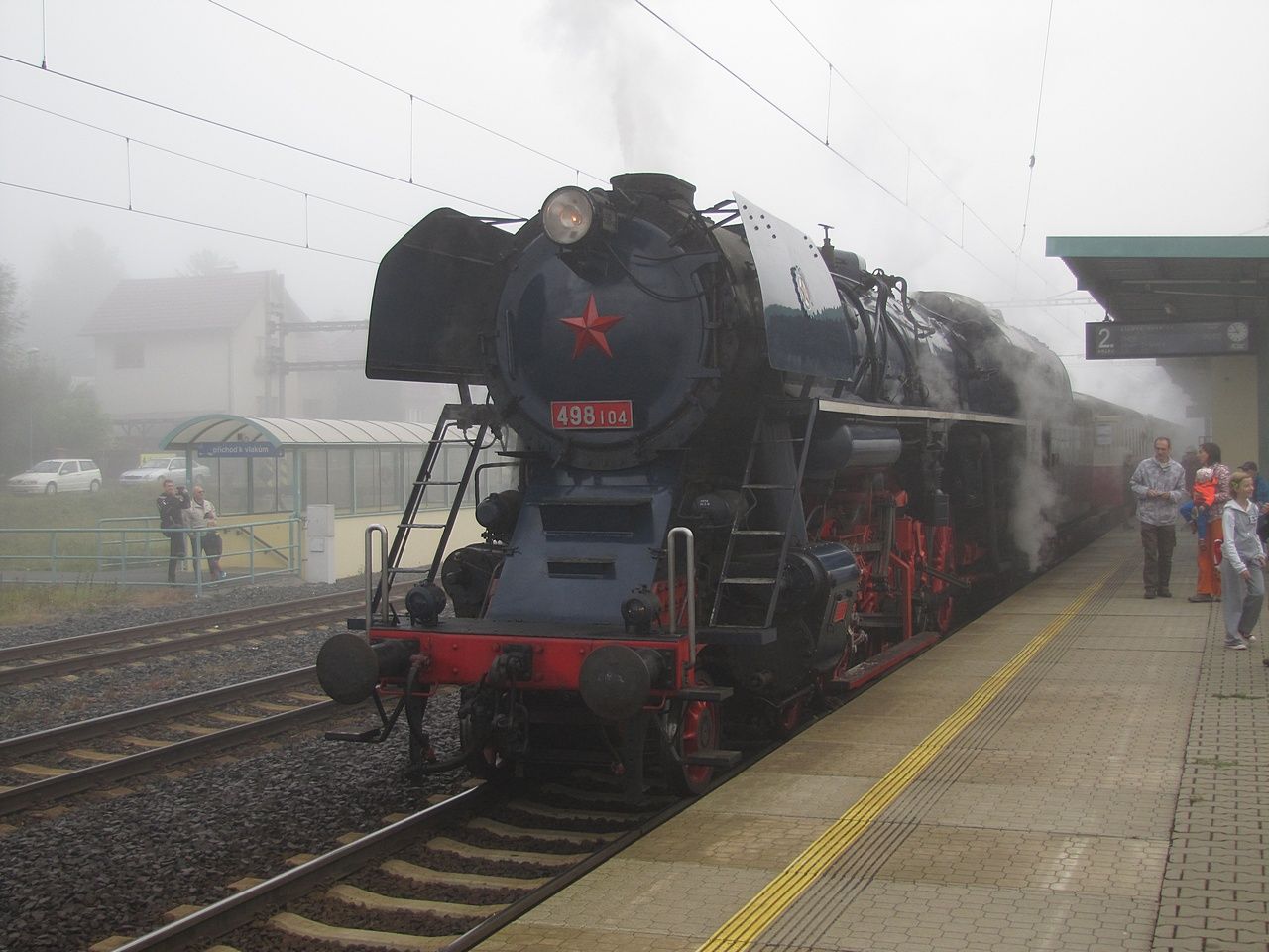Sokolov - 498.104 se zvltnm vlakem do Chebu