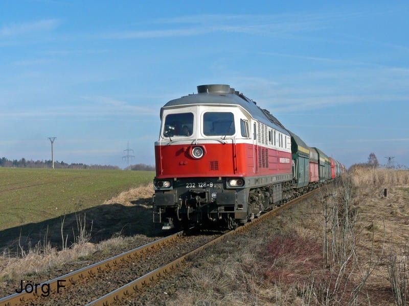 DB Schenkerrail Polska 232 128 Turoszow u odboky Wilka s vpencem do Turoszwa 9.2.2011