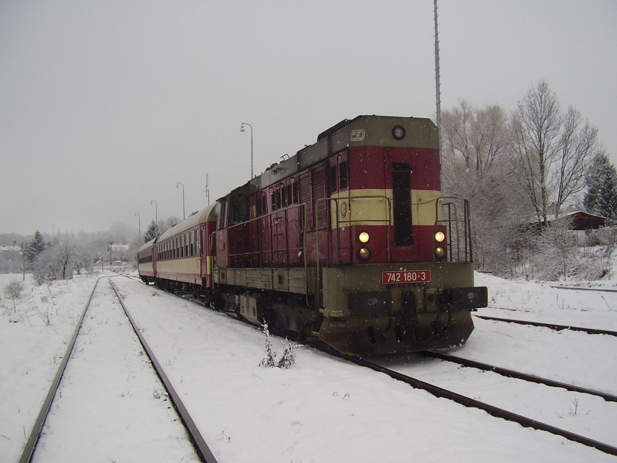 742.180-3 Os 5507,Rovensko pod Troskami,25.11.2007