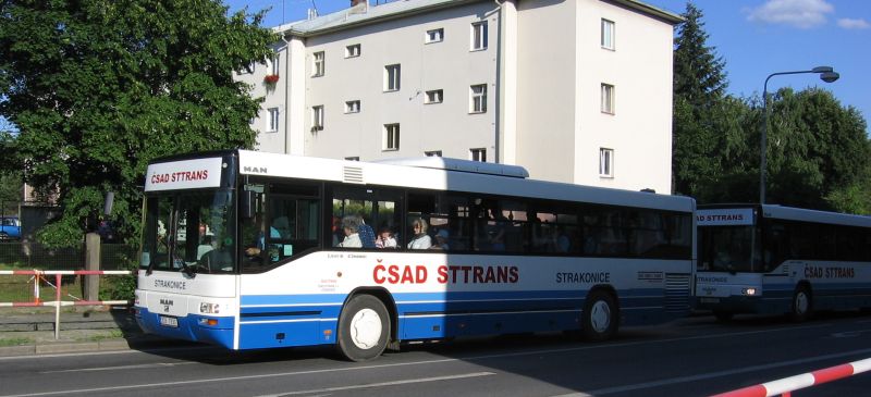 Autobusy NAD ve Strakonicch