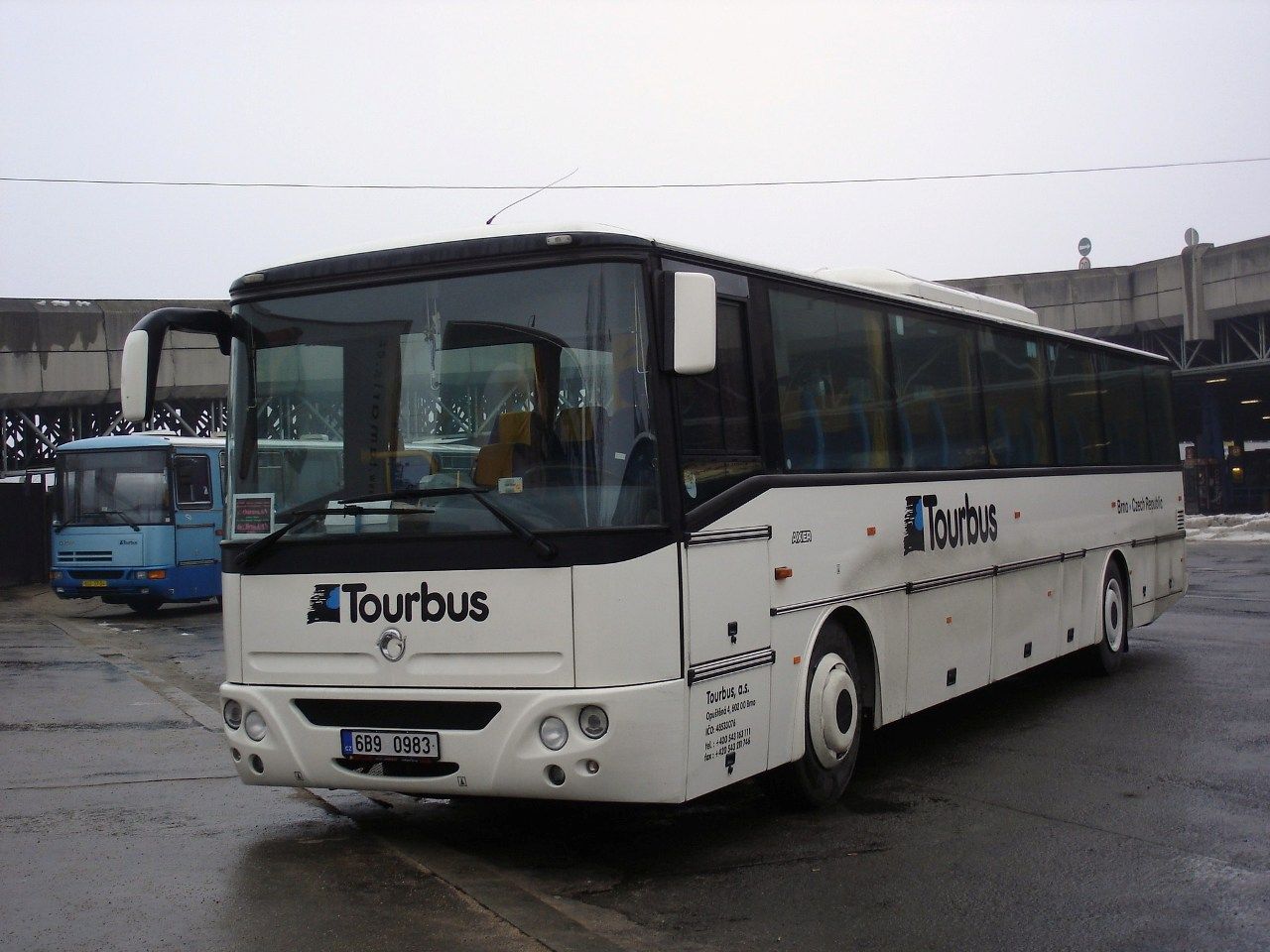 Tourbus AXER_6B9 0983