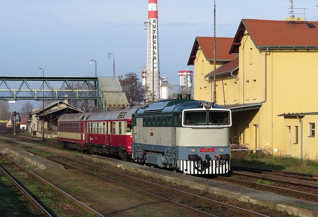 T478.3001 + 854.021, R1143, Praha-akovice, 4.12.2015, 10:31