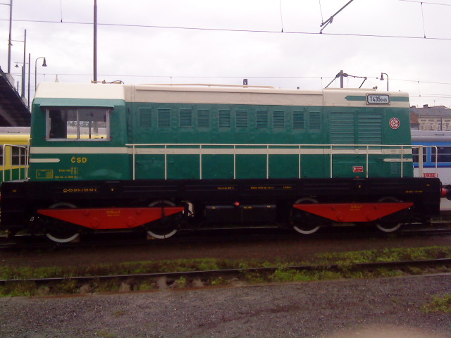 T435