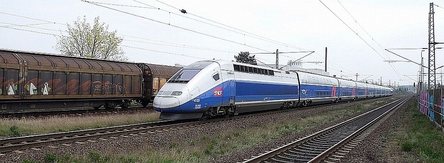 TGV 4705 pri prechode Lampertheim-om
