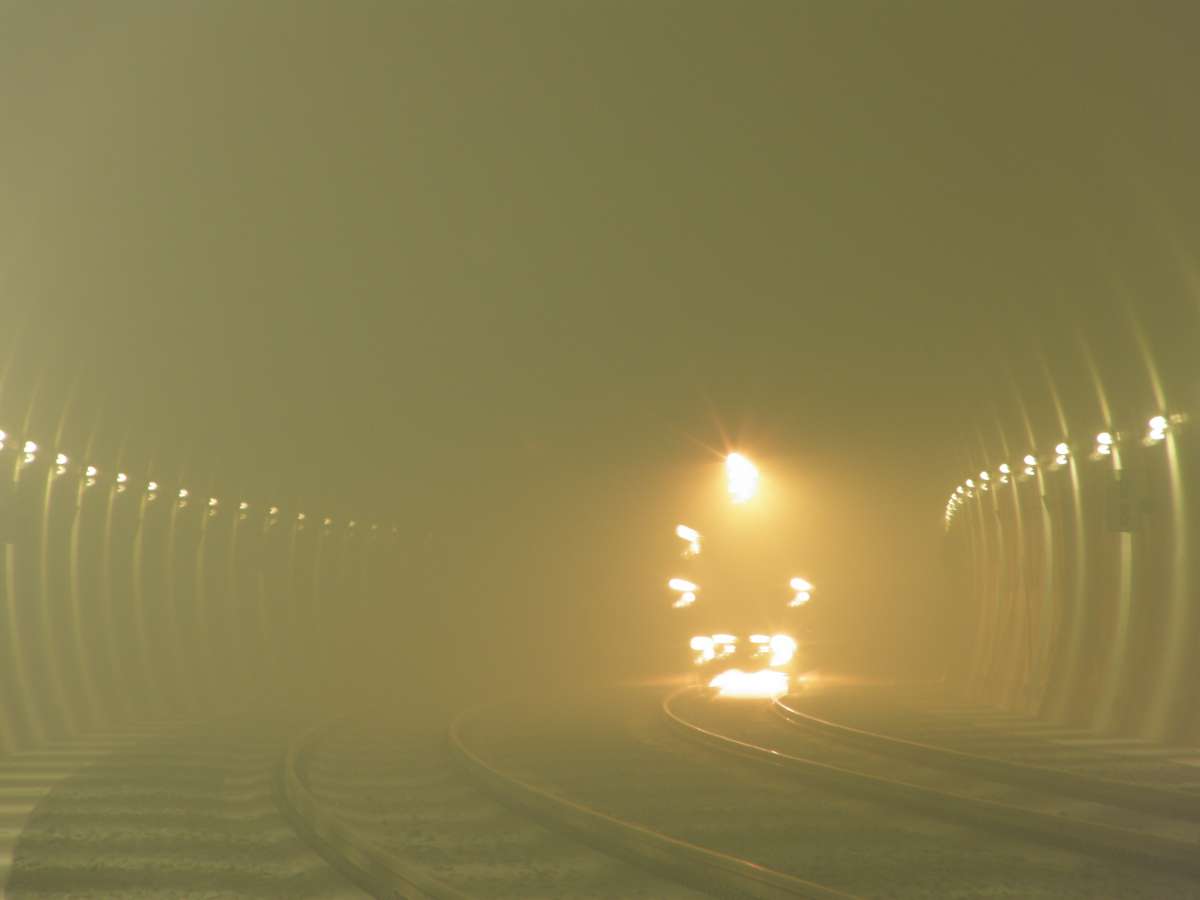 16.12.2008 brousc vlak SPENO na koleji 602 (LH) v severnm vtkovskm tunelu