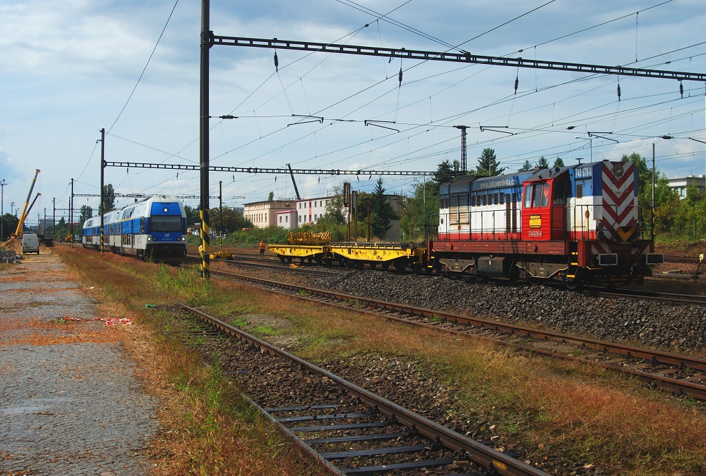 740.678-8 ve slupch Viamontu DSP Praha Hostiva 30.8.2014