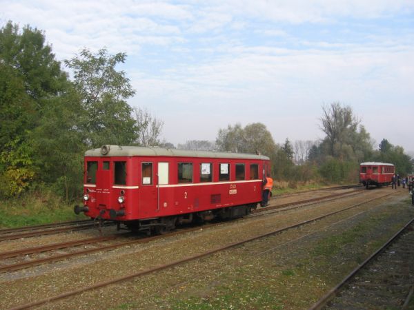 Foceno z rampy v Tovaov, najdn motorovho vozu M131.1463 na vz BDlm.