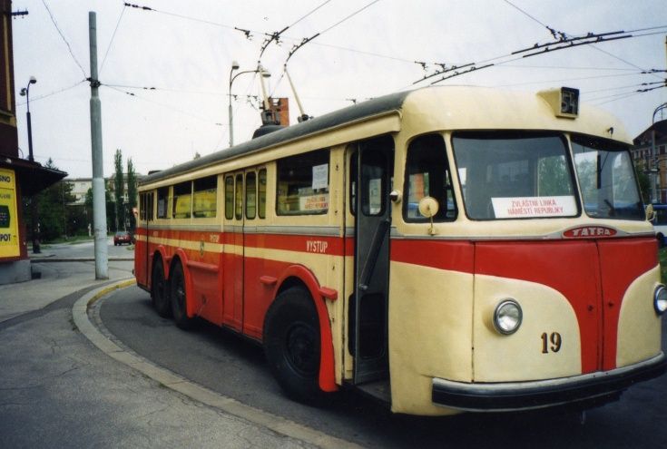 Trolejbus Tatra, Nmst Republiky, lto 2002