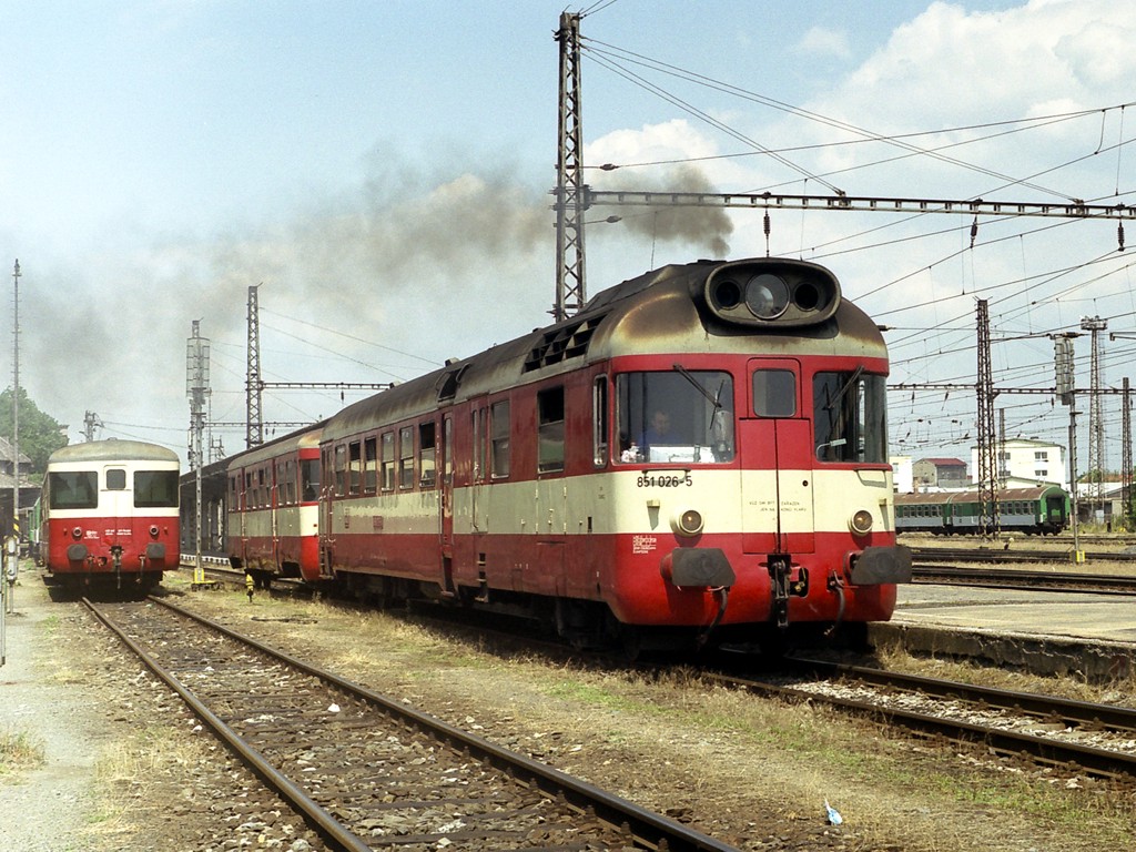 851 026 v Olomouci hl n 16 07 2003