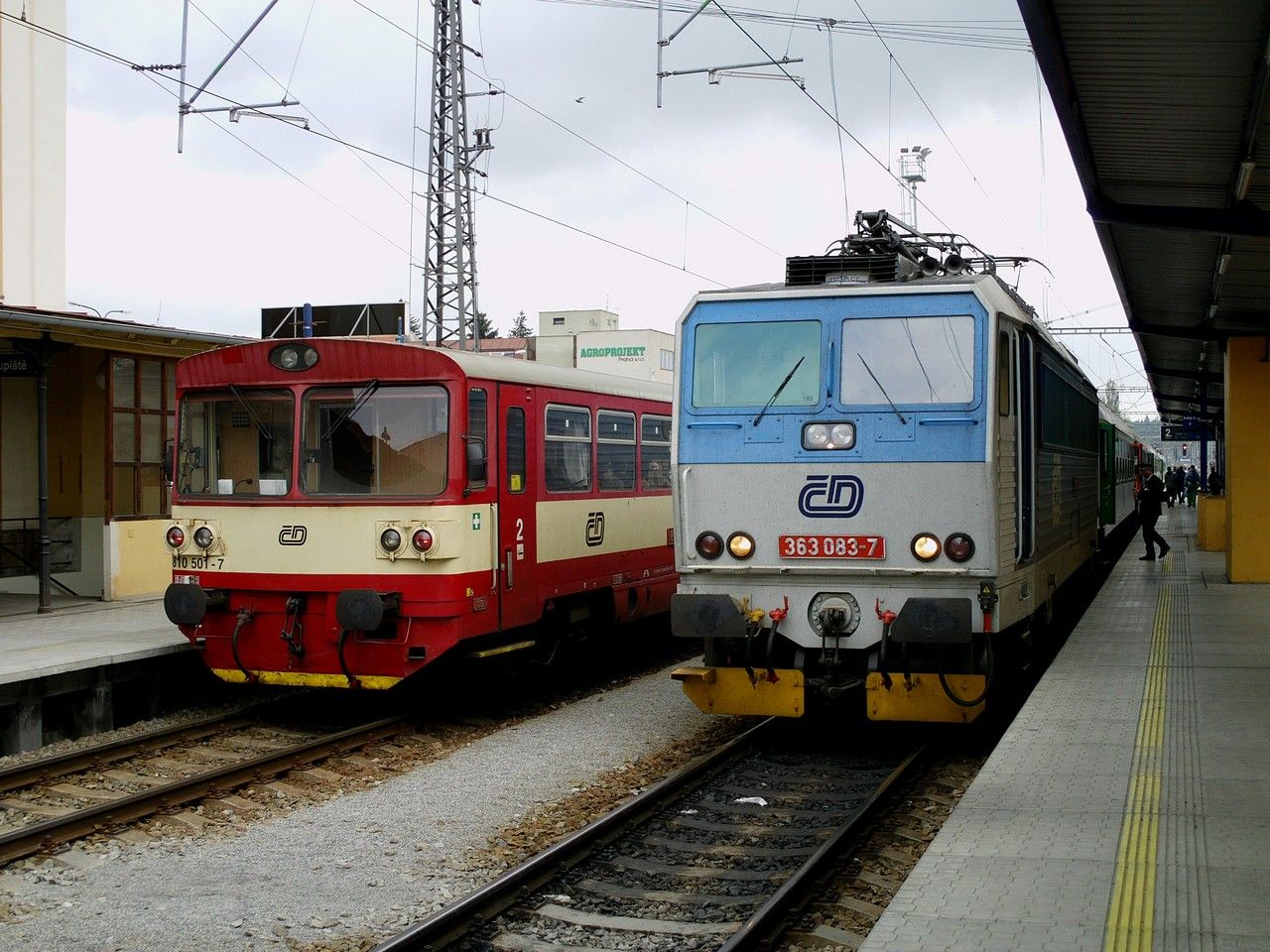 810.501 & 363.083 v st. Beneov u Prahy, 21.5.2010