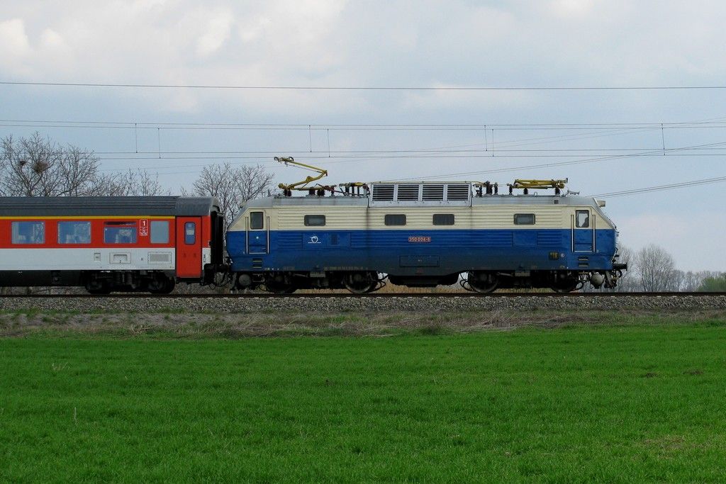 ZSSK 350.004-8