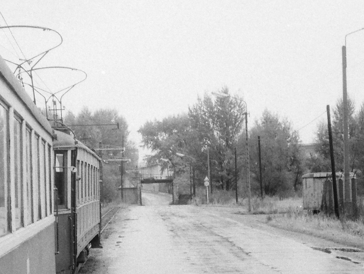 Tramvajov vlak z Ostravy do Bohumna ped podjezdem v Pudlov, 30.9.1973, foto p.Salamon