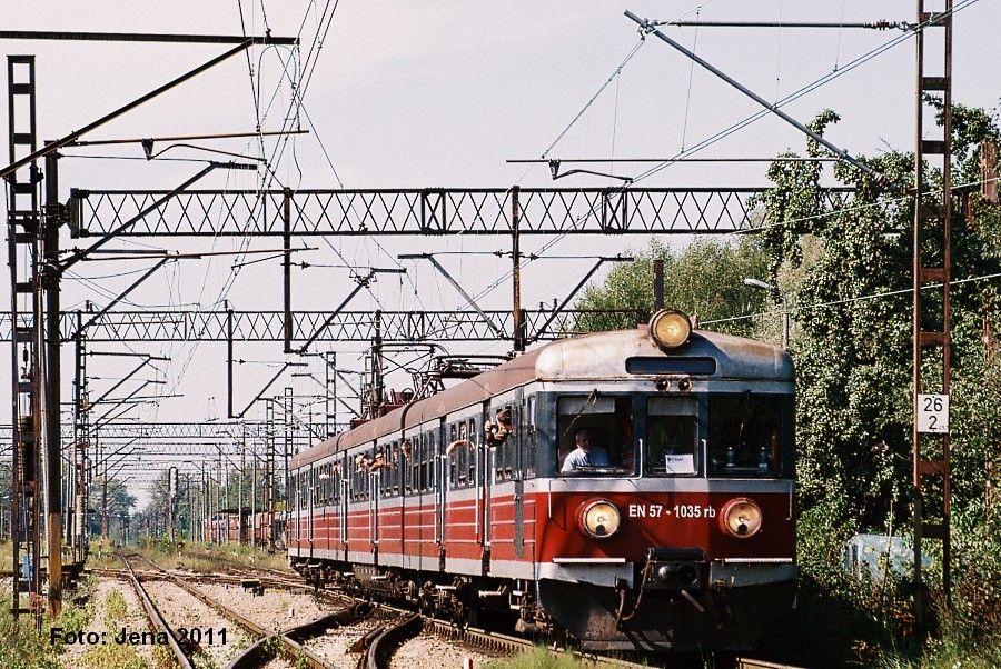 .. a posledn snmek zvltnho vlaku opoutjcho po vrati stanici Dbina, 17.9.2011