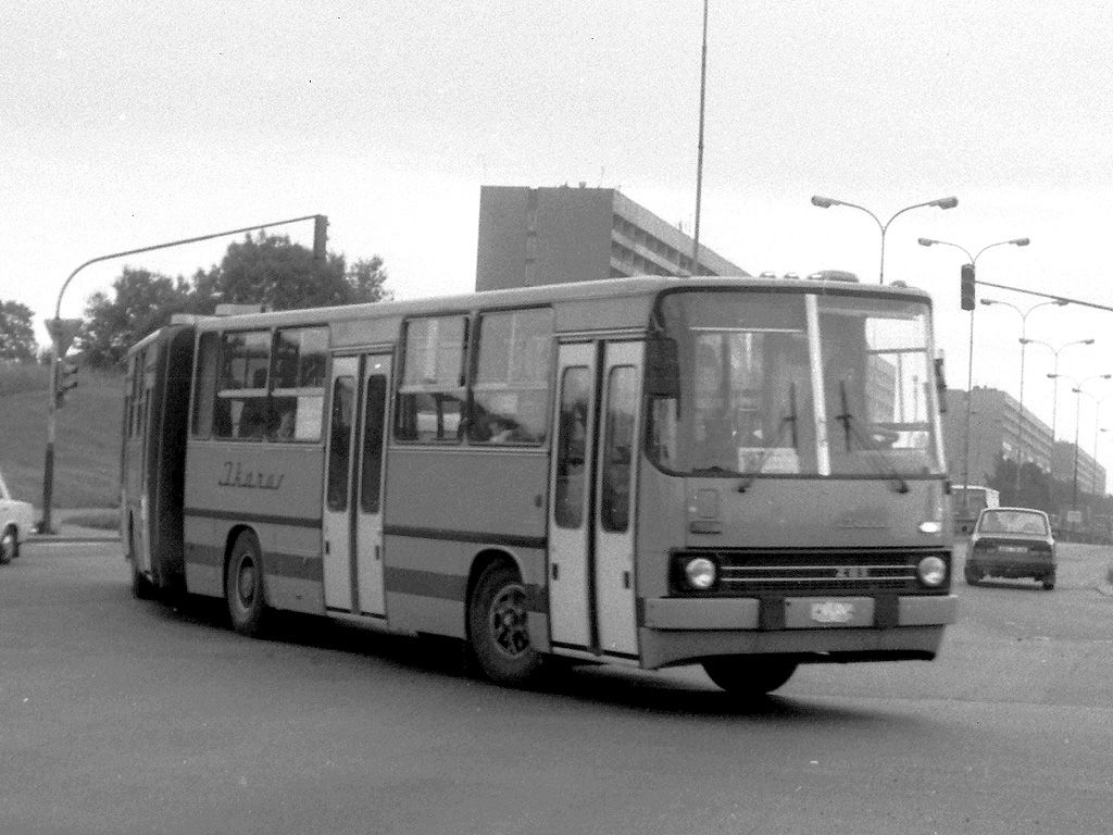 X 08 - 38 - Ikarus 283.01 - Praha, Prosek