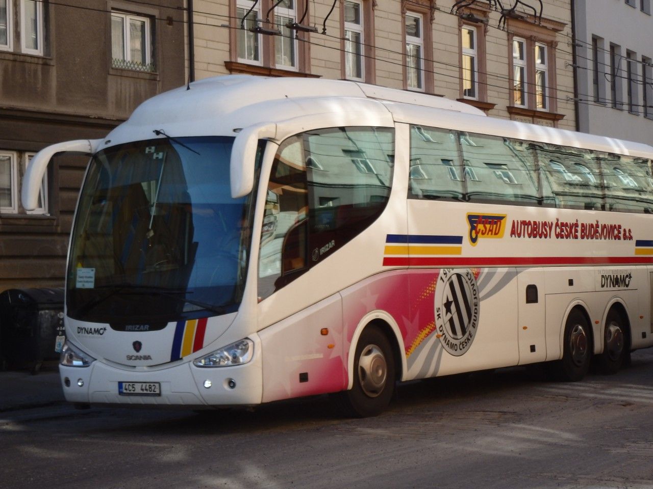 Dynamo Bus