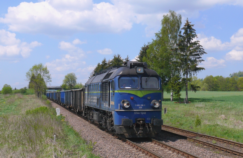 Scinawka Srednia : ST44-1240 s vlakem do Klodzka 