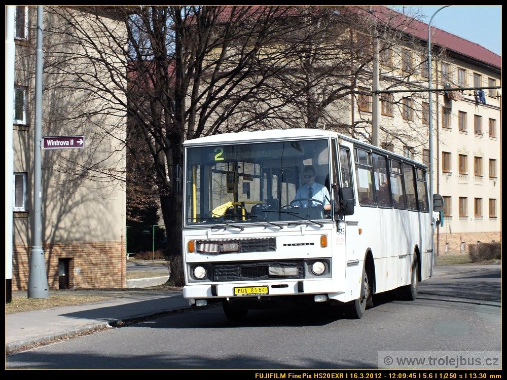 Autobus 129 na kyvadlovce Kamenec - Pardubiky
