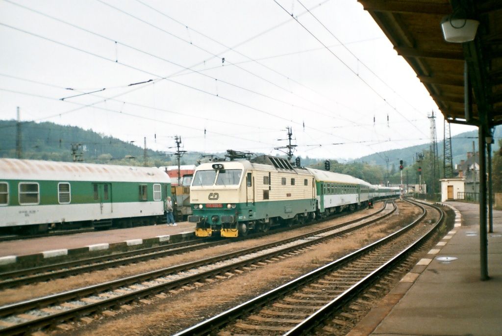 151-020 , esk Tebov , 2004