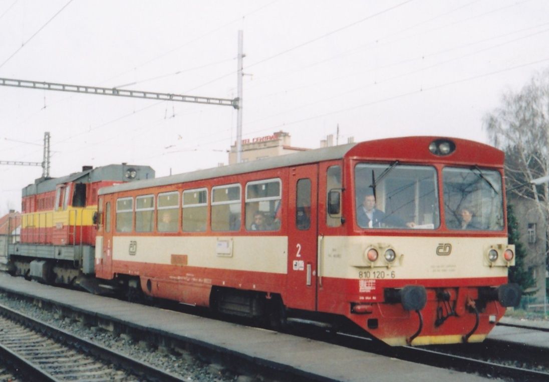 742-a 810.120 jako osobk do Krome - Huln 30.12.1999