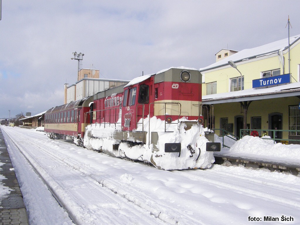 742-159 s Os.vlakem 5407 v Turnov 3.2.2010
