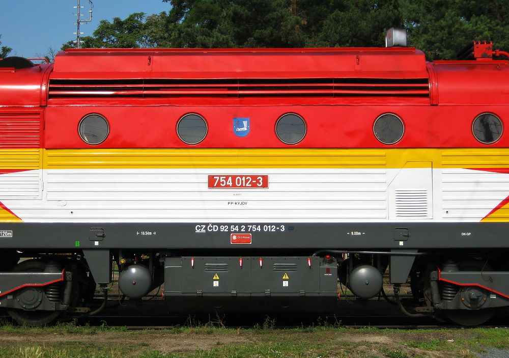 lokomotiva 754.012