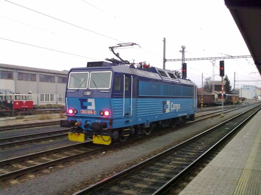 363 009-2 (DKV Ostrava) Beneov u Prahy 23. 2. 2012