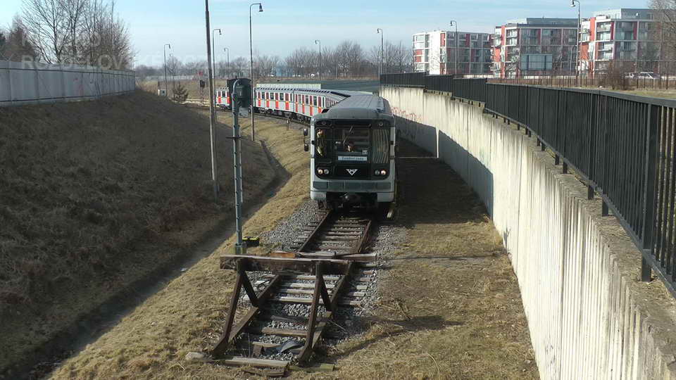 2015 02 21 - Metro Praha - Historick souprava 81-71 - Zitkov jzda depo Zlin 2015