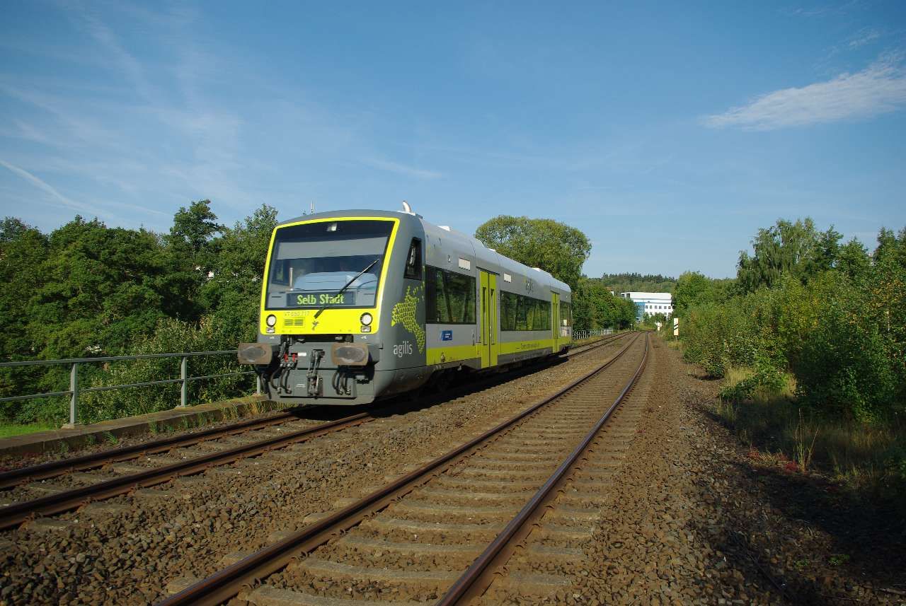 VT 650.717 to sma pes Sschische Saale na jih do Oberkotzau, Rehau a Selbu