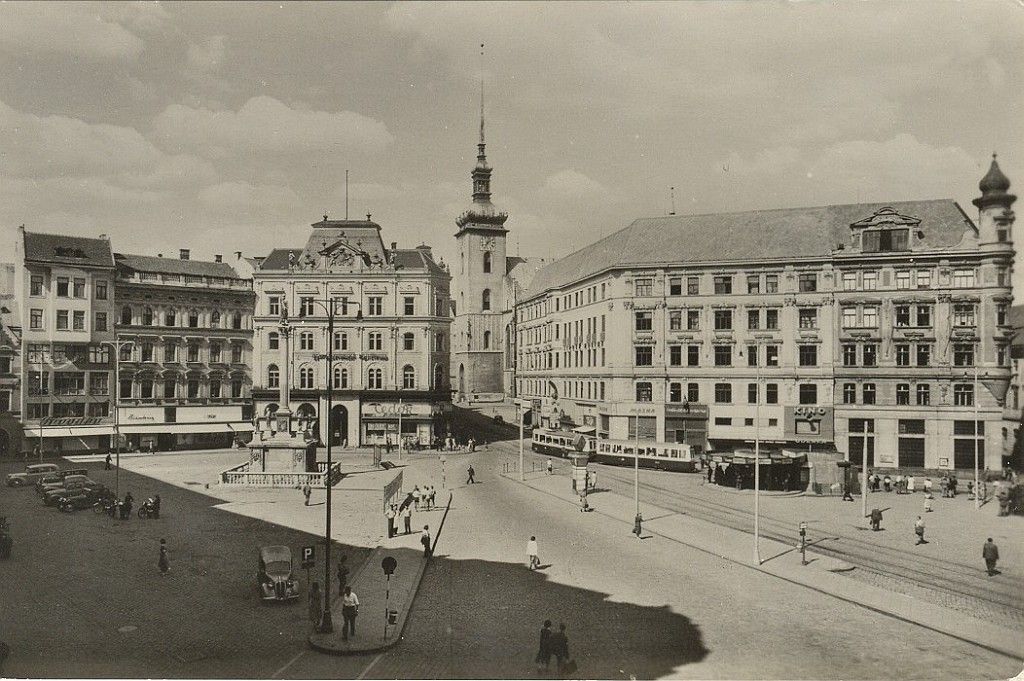 rok 1955, pohled na dnen ulici Ranova