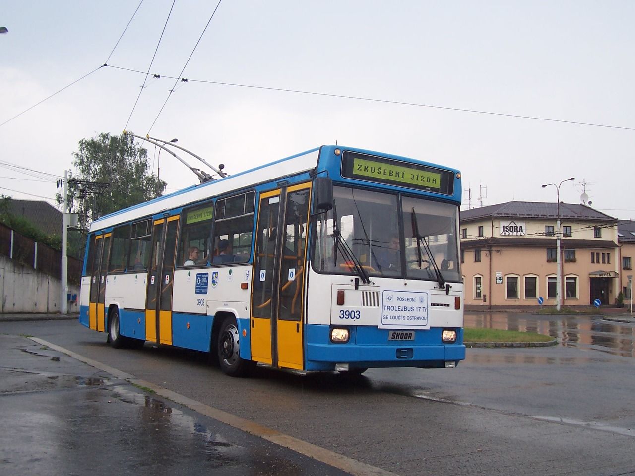 15.1.2007 jsme se louili s vozem koda 17Tr ev.. 7903 - zde v Koblov.