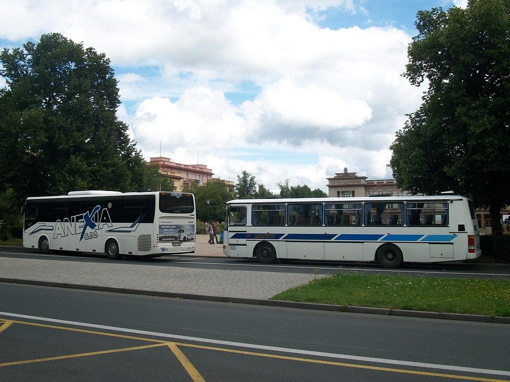 Irisbus Crossway 1SA 0582,Anexia S.R.O a Renault Recro 2K9 9786,LIgneta