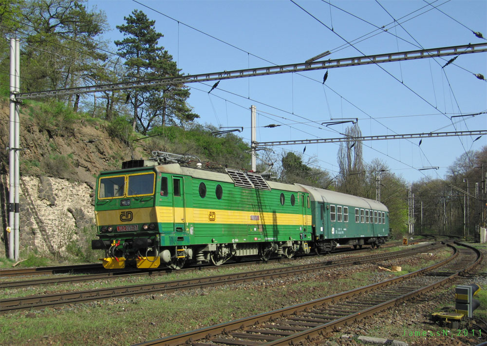 D 163.095 s doprovodnm vagonem nehoku, Praha-Bubene