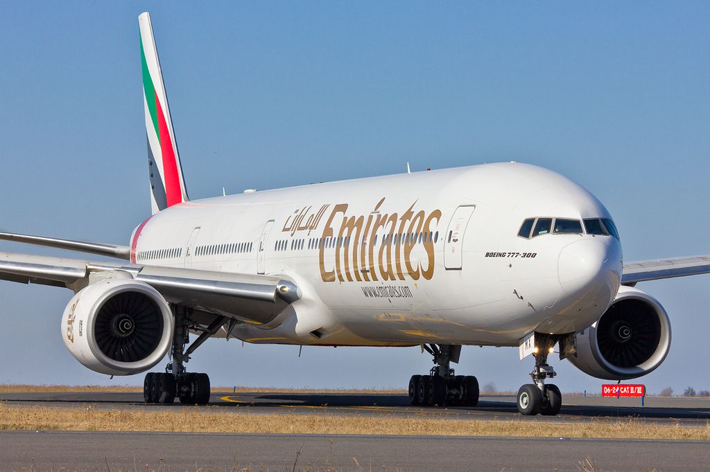 Boeing-777-31H_A-EMX_Emirates
