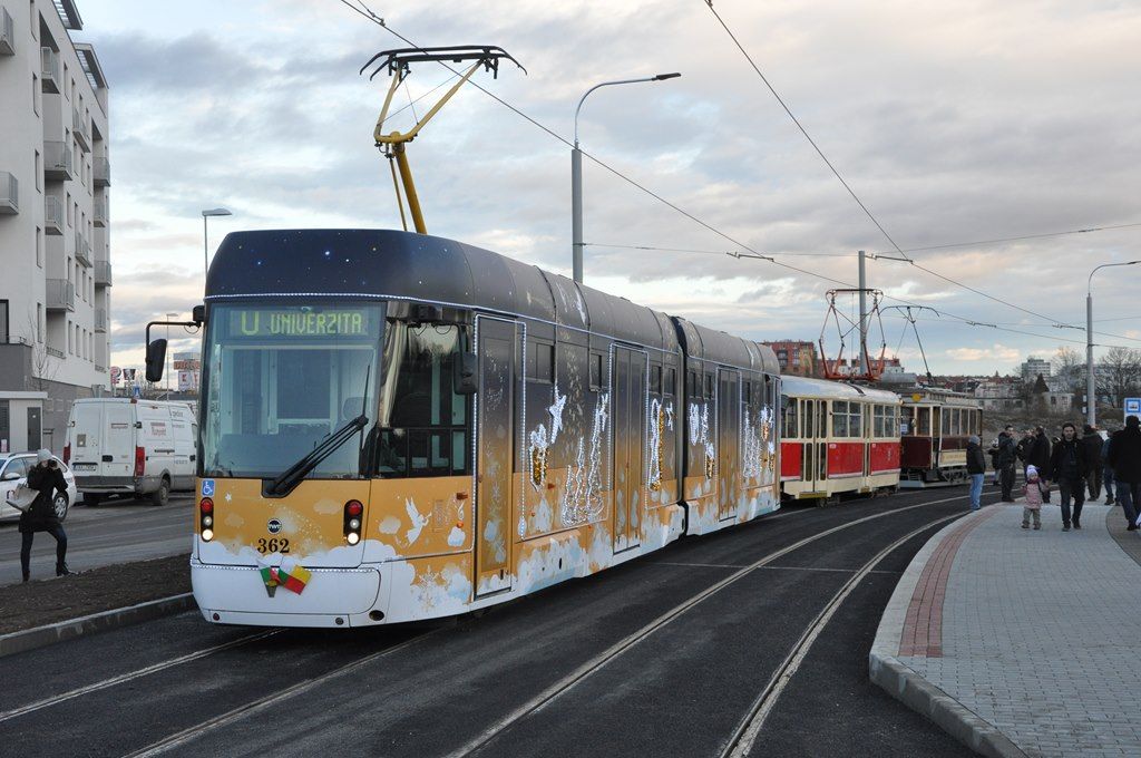 Konvoj tramvaj na slavnostnm oteven v zastvce Technick, Plze, 15.12.2019