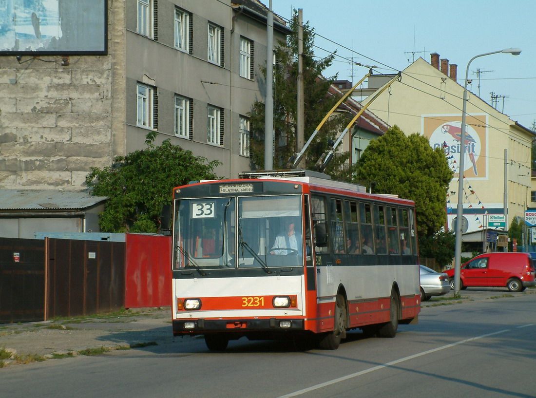 3231 s cedulemi na Olomouck.
