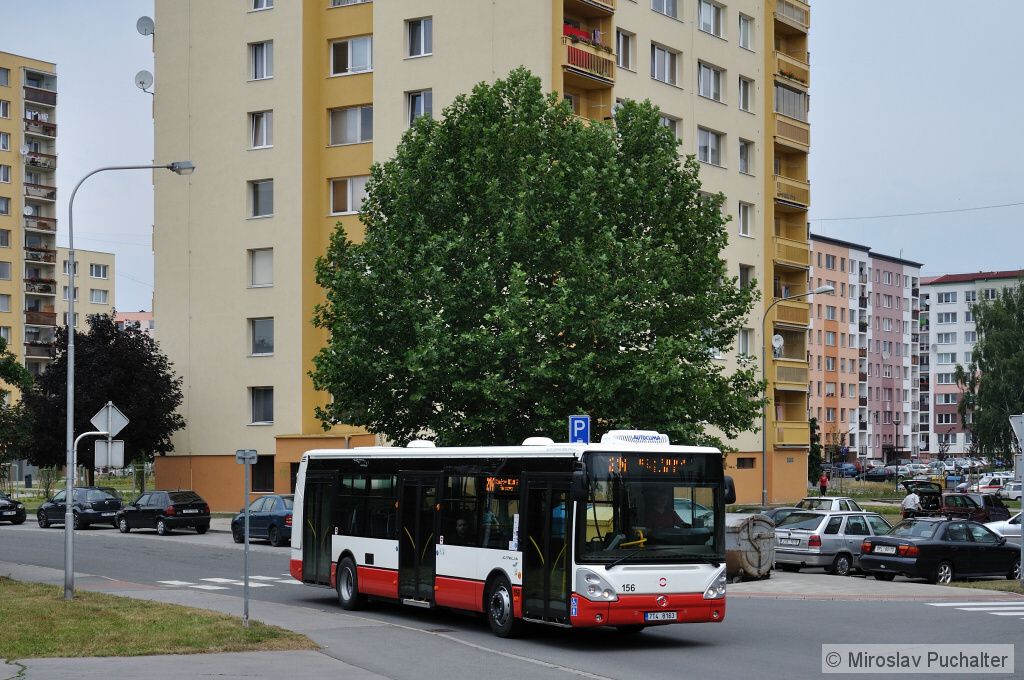 Ev. . 156 (Irisbus Citelis 12M) v ulici Na Pastvisku.
