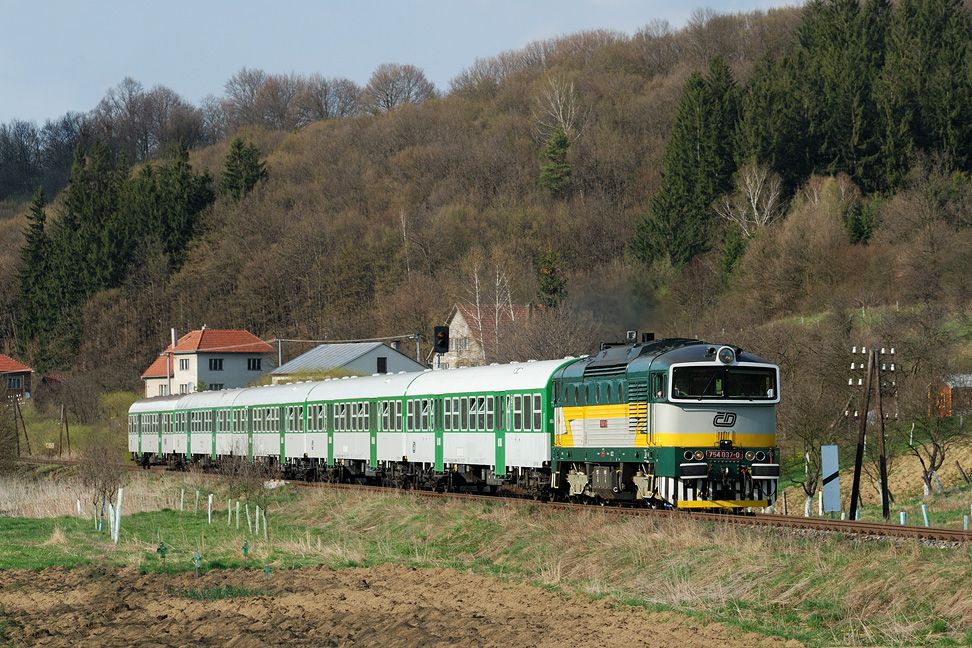 754.037 - Bohuslavice nad Vl (Sp 1727 Brno - Bylnice), 11.04.2009