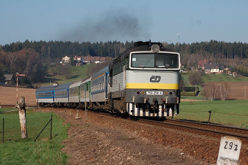 R 851 Praha - Trutnov