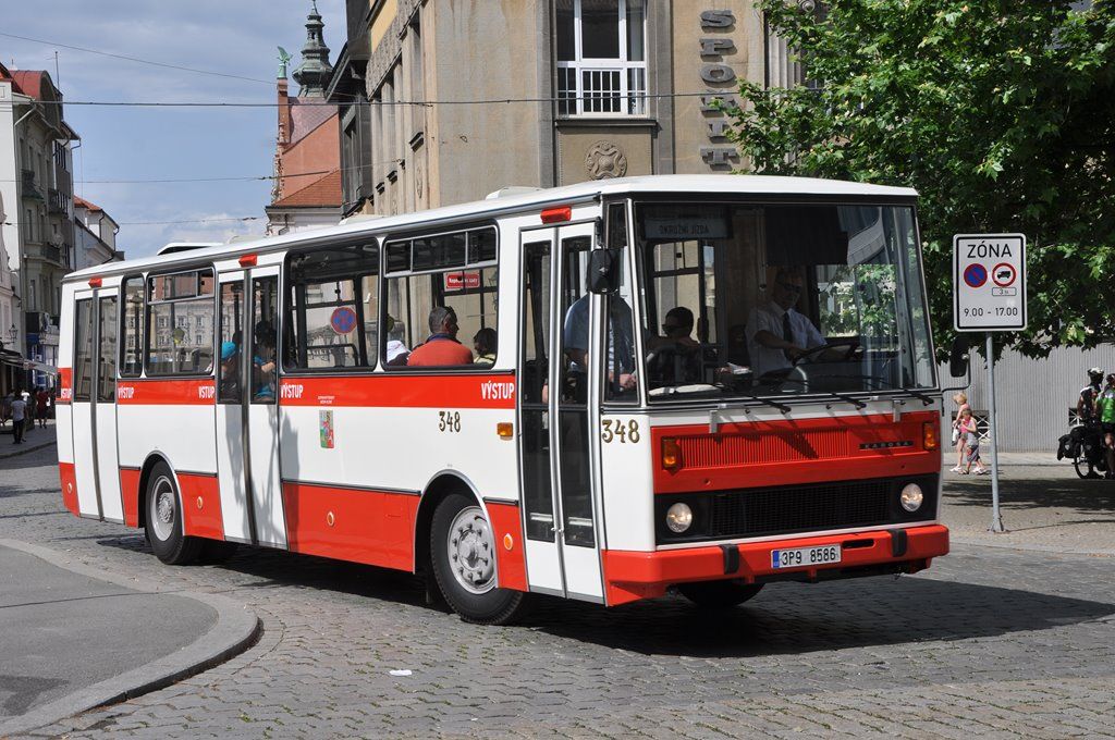 Historick autobus PMDP - Karosa B 731 . 348, Plze, Kopeckho sady.